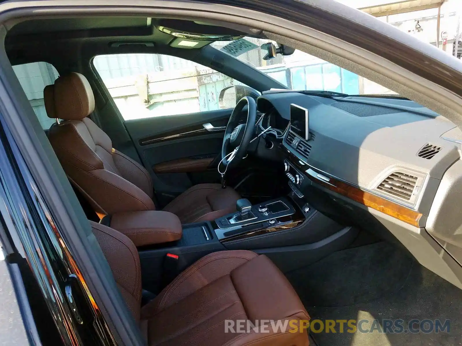 5 Photograph of a damaged car WA1BNAFY3K2026378 AUDI Q5 2019