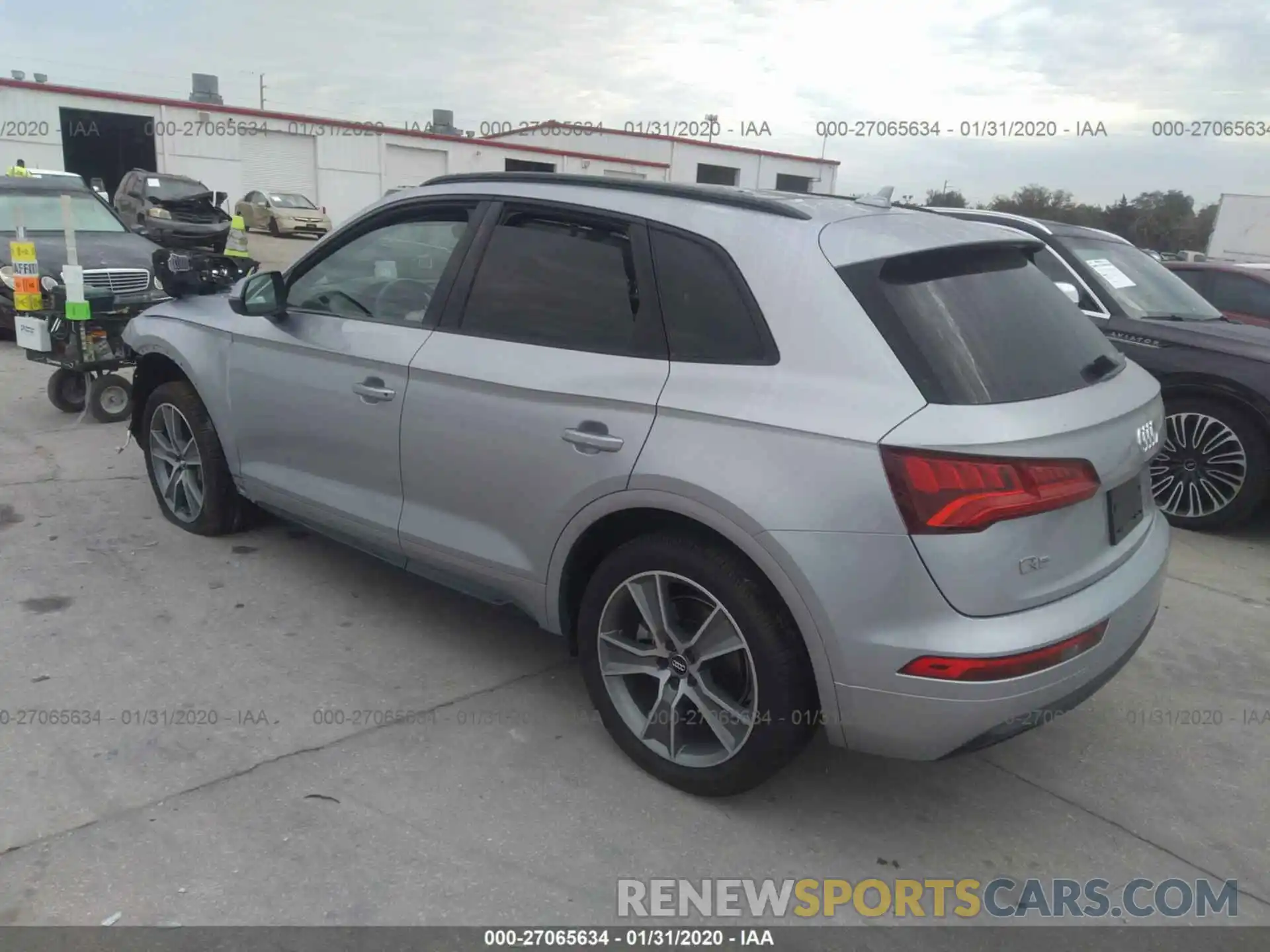 3 Фотография поврежденного автомобиля WA1BNAFY3K2026428 AUDI Q5 2019