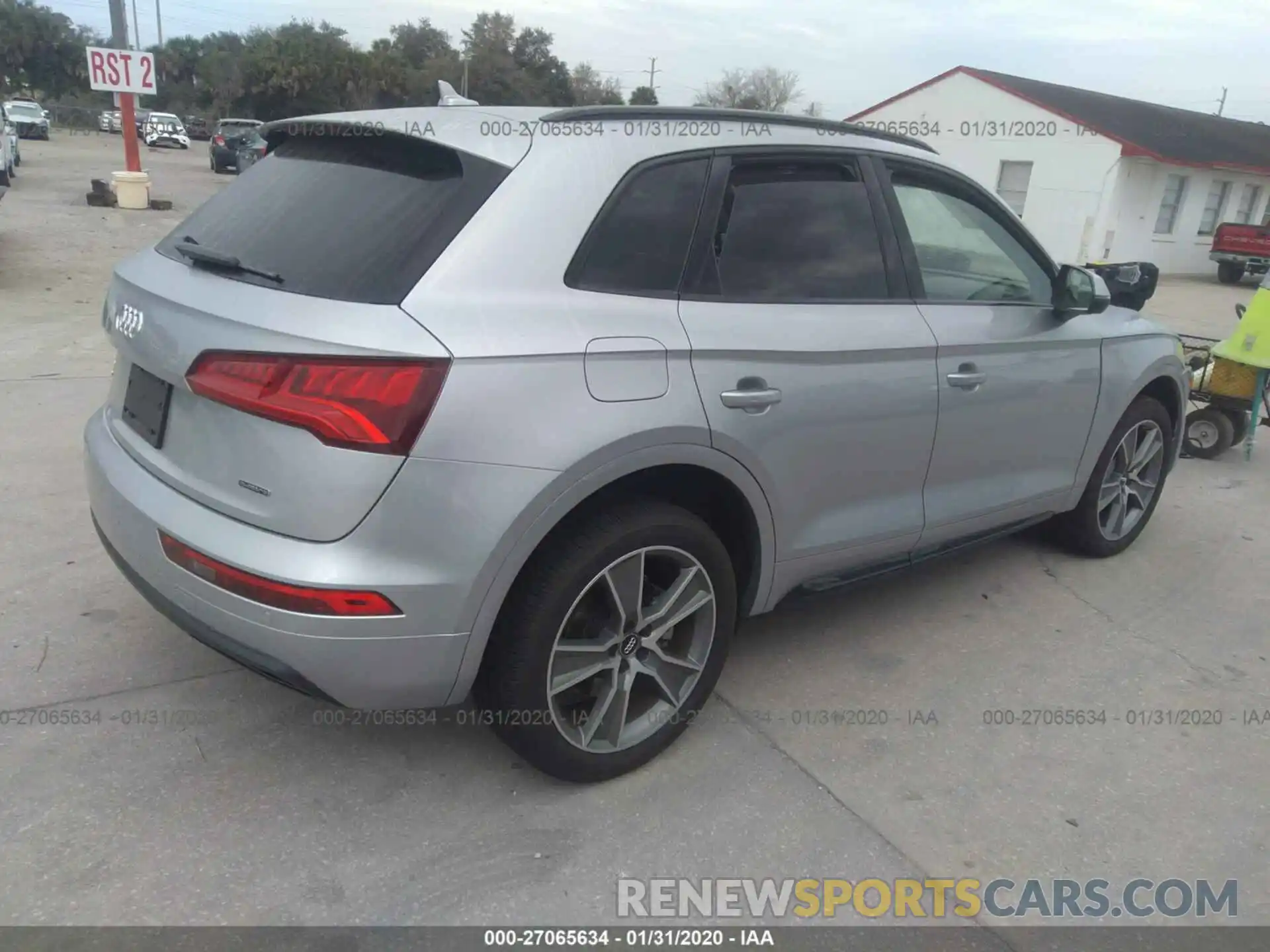 4 Фотография поврежденного автомобиля WA1BNAFY3K2026428 AUDI Q5 2019