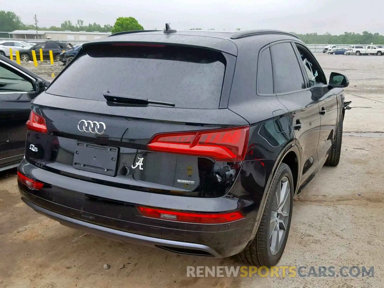 4 Photograph of a damaged car WA1BNAFY3K2027918 AUDI Q5 2019