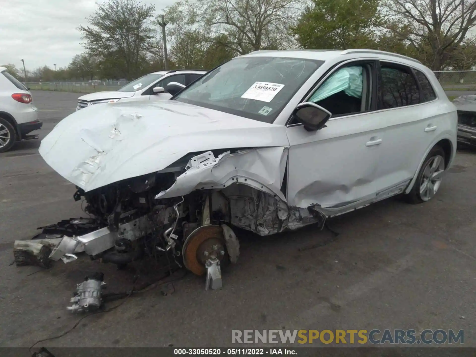 2 Photograph of a damaged car WA1BNAFY3K2028499 AUDI Q5 2019