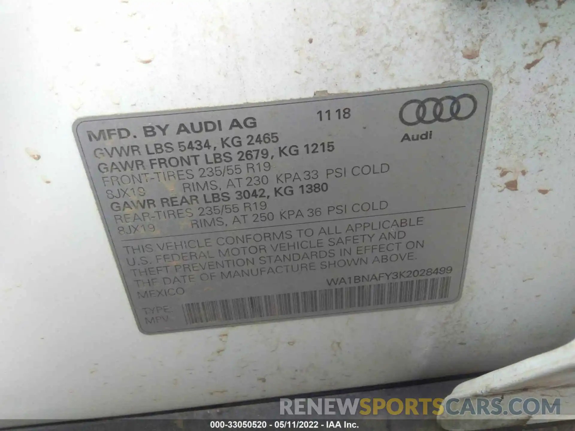 9 Photograph of a damaged car WA1BNAFY3K2028499 AUDI Q5 2019