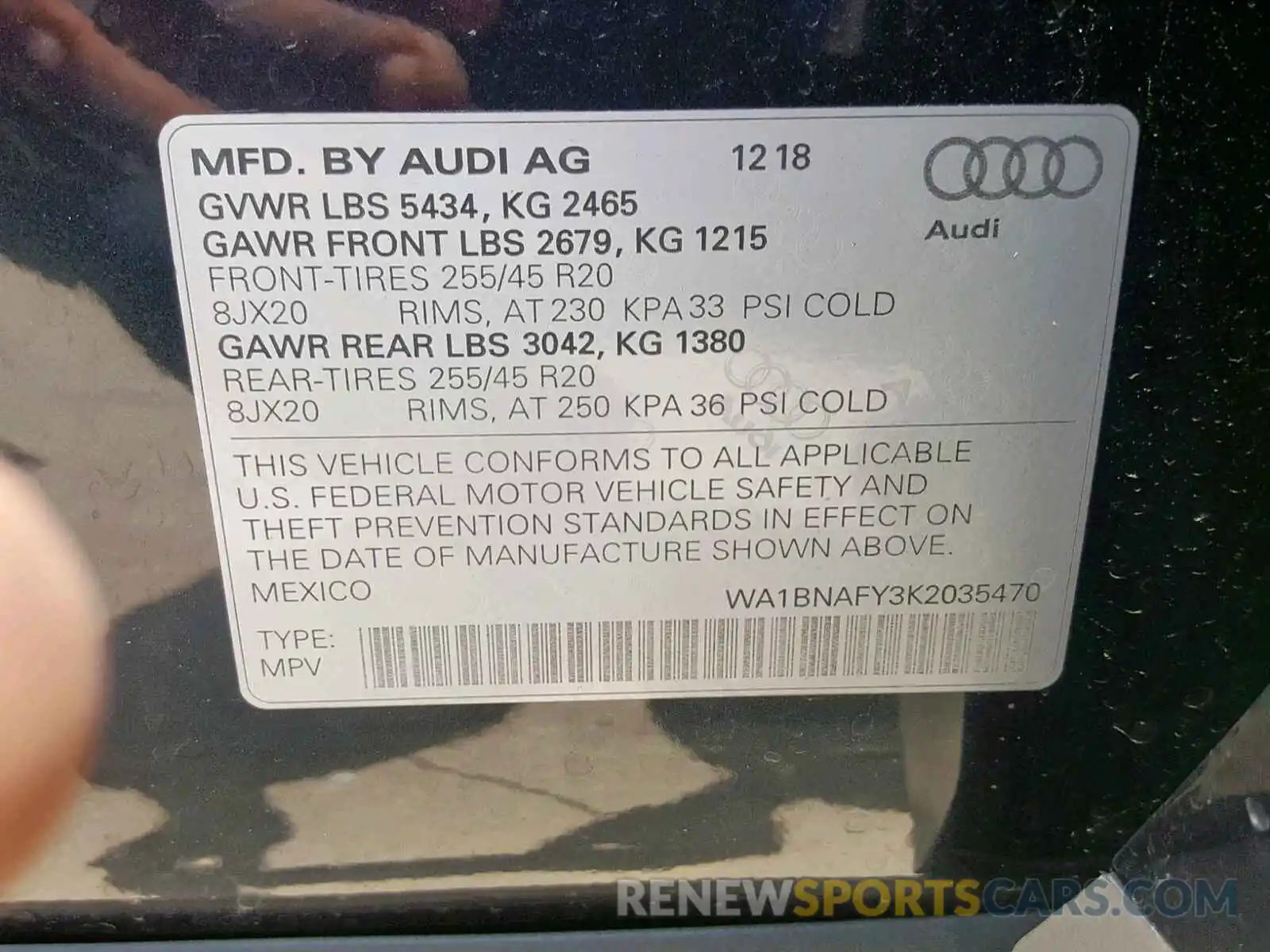 10 Photograph of a damaged car WA1BNAFY3K2035470 AUDI Q5 2019