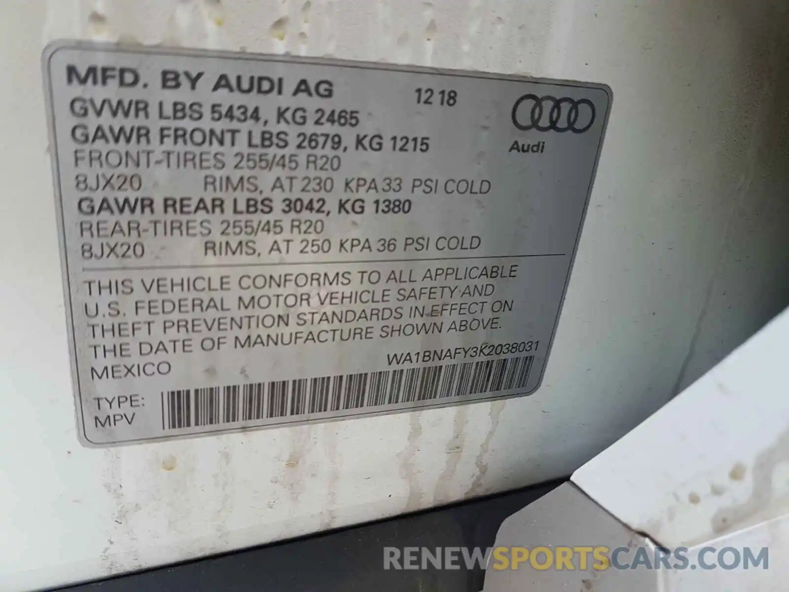 10 Photograph of a damaged car WA1BNAFY3K2038031 AUDI Q5 2019