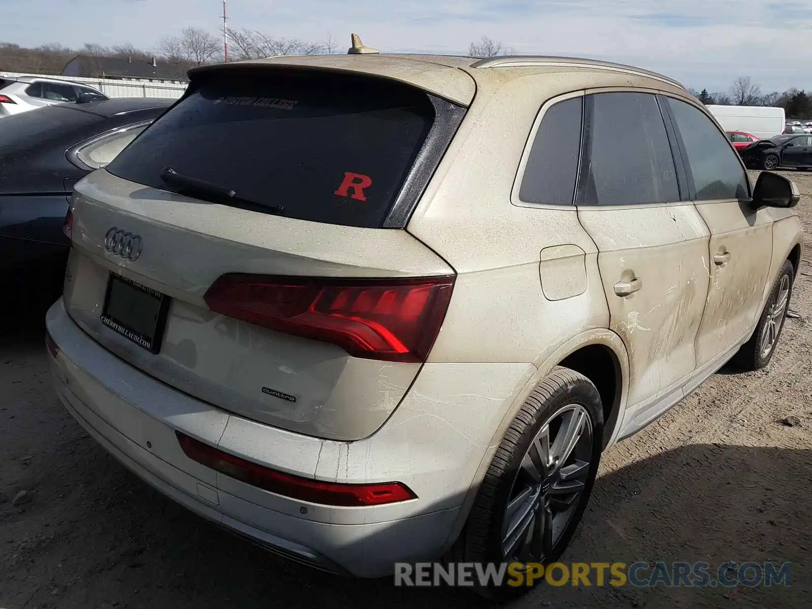 4 Фотография поврежденного автомобиля WA1BNAFY3K2038031 AUDI Q5 2019