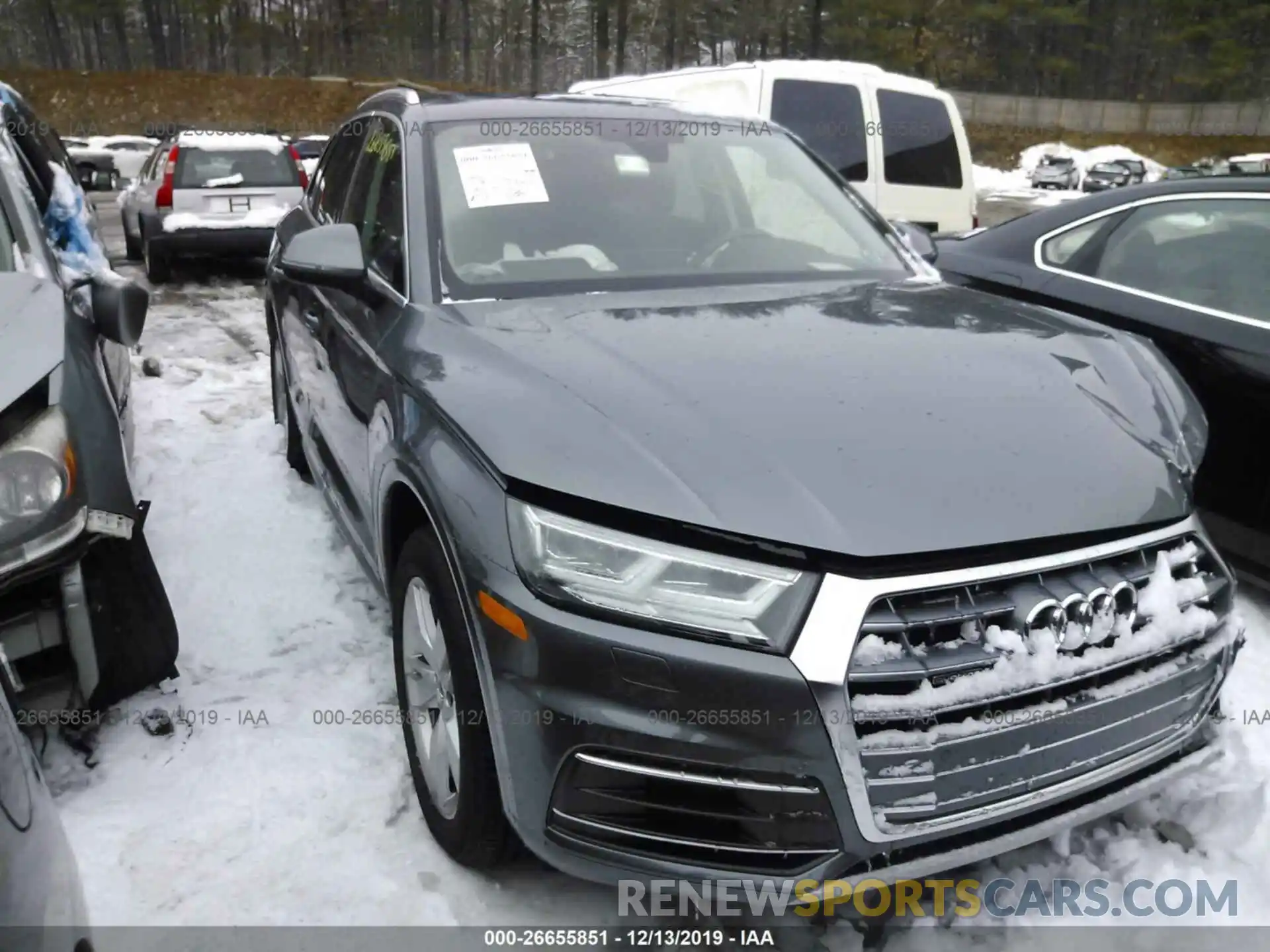 1 Photograph of a damaged car WA1BNAFY3K2064158 AUDI Q5 2019