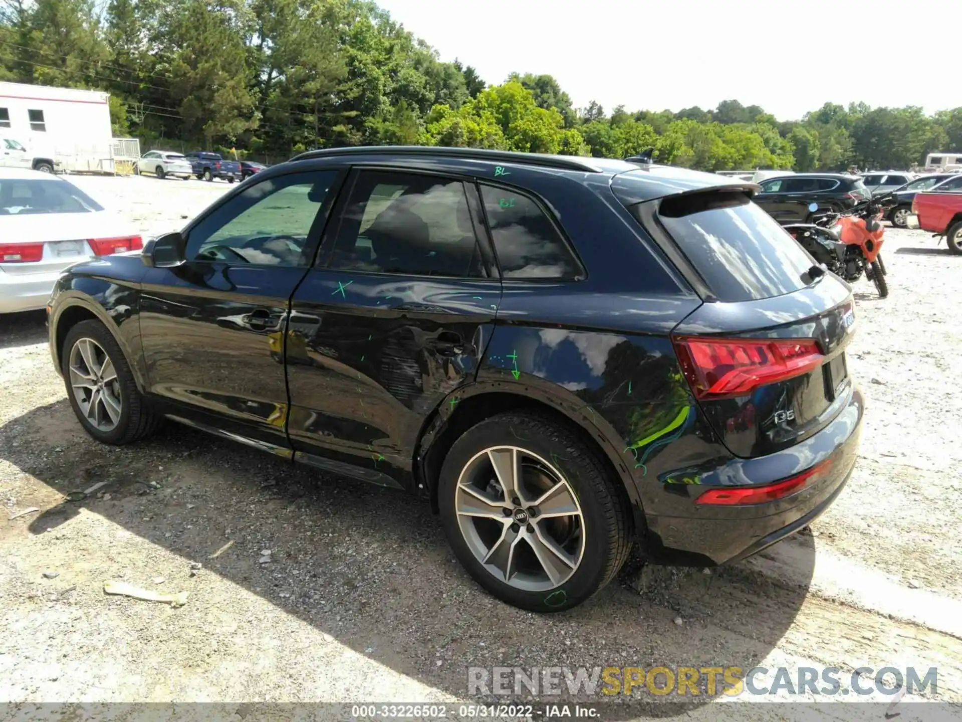 3 Фотография поврежденного автомобиля WA1BNAFY3K2071546 AUDI Q5 2019