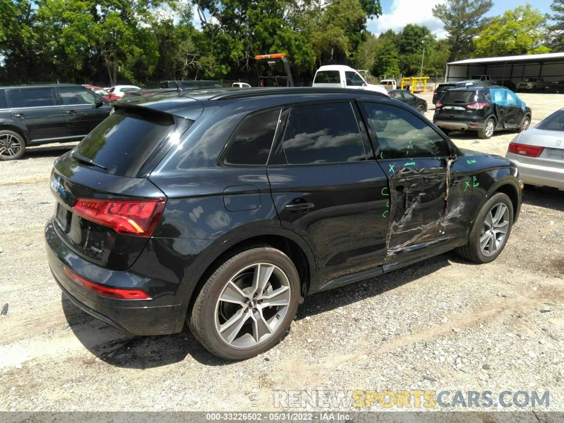 4 Фотография поврежденного автомобиля WA1BNAFY3K2071546 AUDI Q5 2019