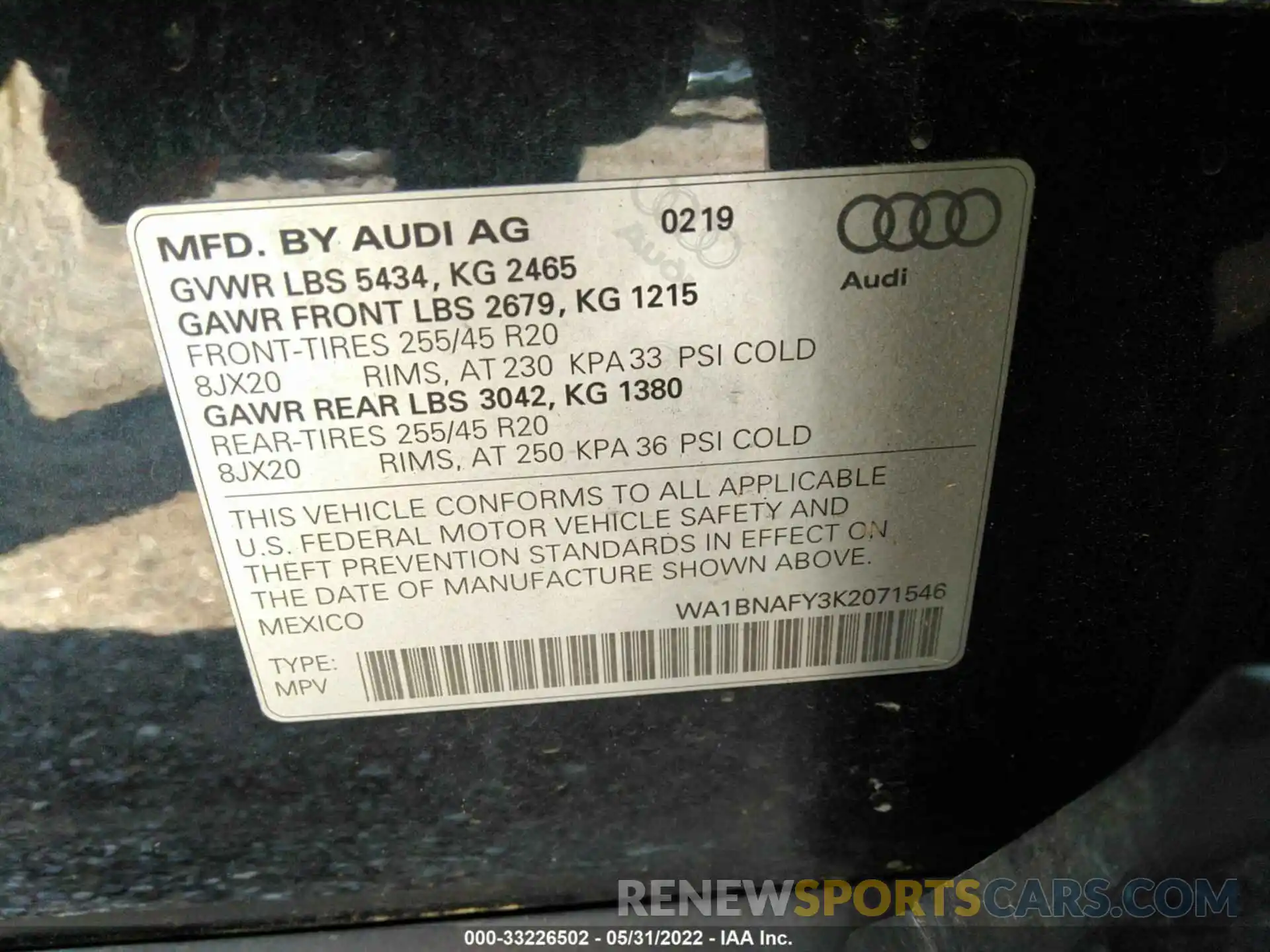 9 Photograph of a damaged car WA1BNAFY3K2071546 AUDI Q5 2019