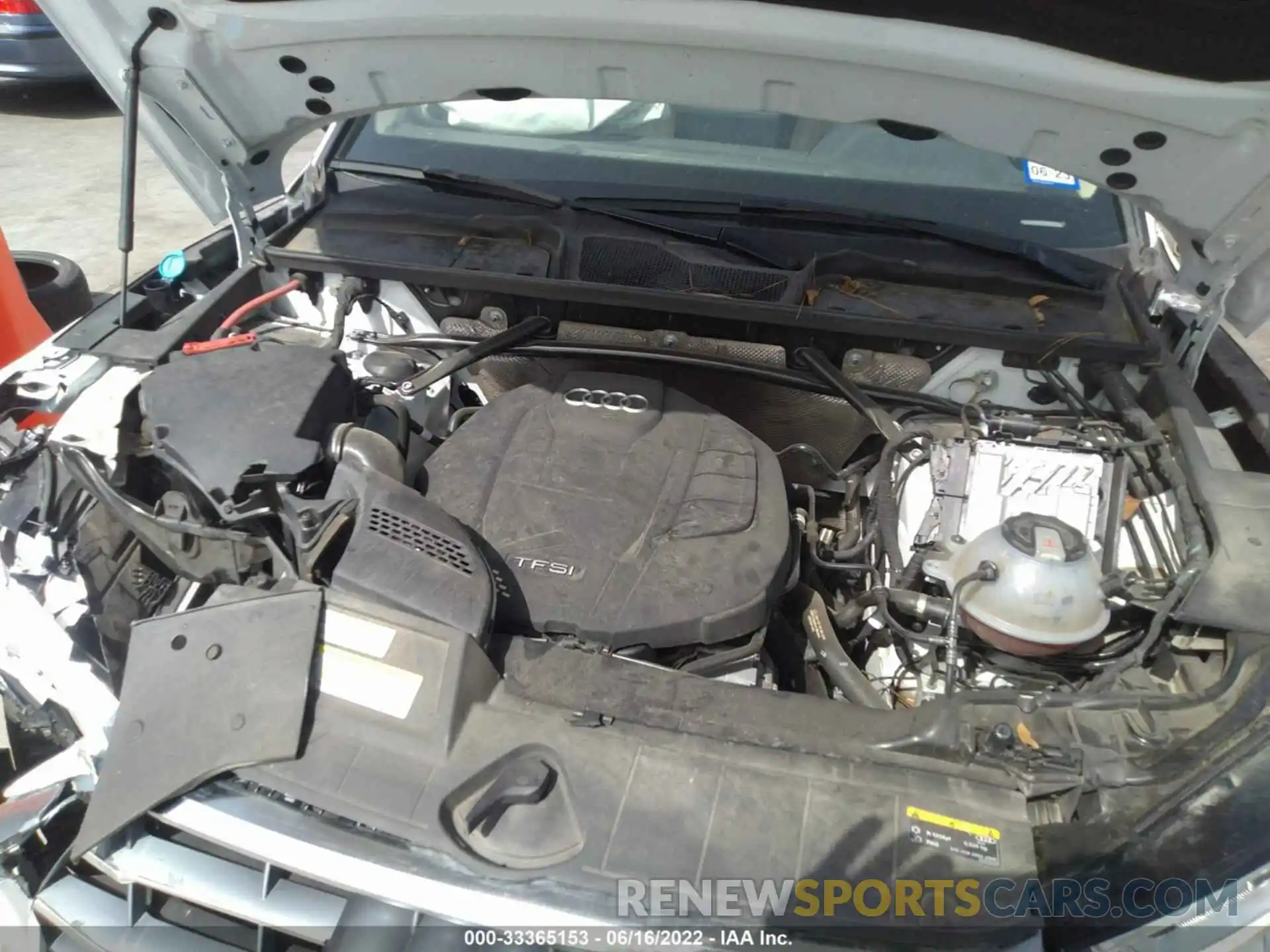 10 Photograph of a damaged car WA1BNAFY3K2075371 AUDI Q5 2019