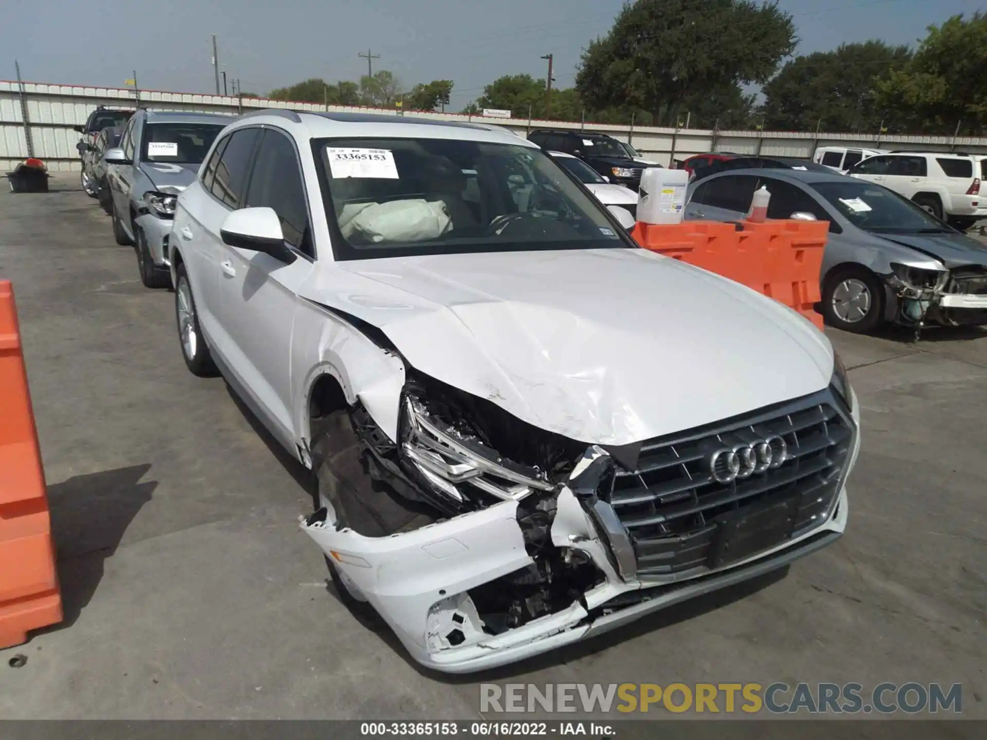 6 Photograph of a damaged car WA1BNAFY3K2075371 AUDI Q5 2019