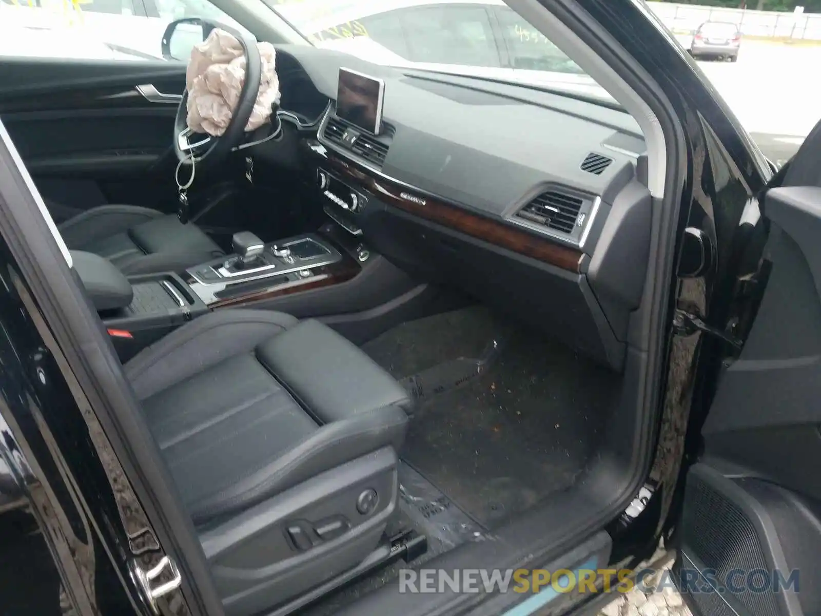 5 Photograph of a damaged car WA1BNAFY3K2075757 AUDI Q5 2019