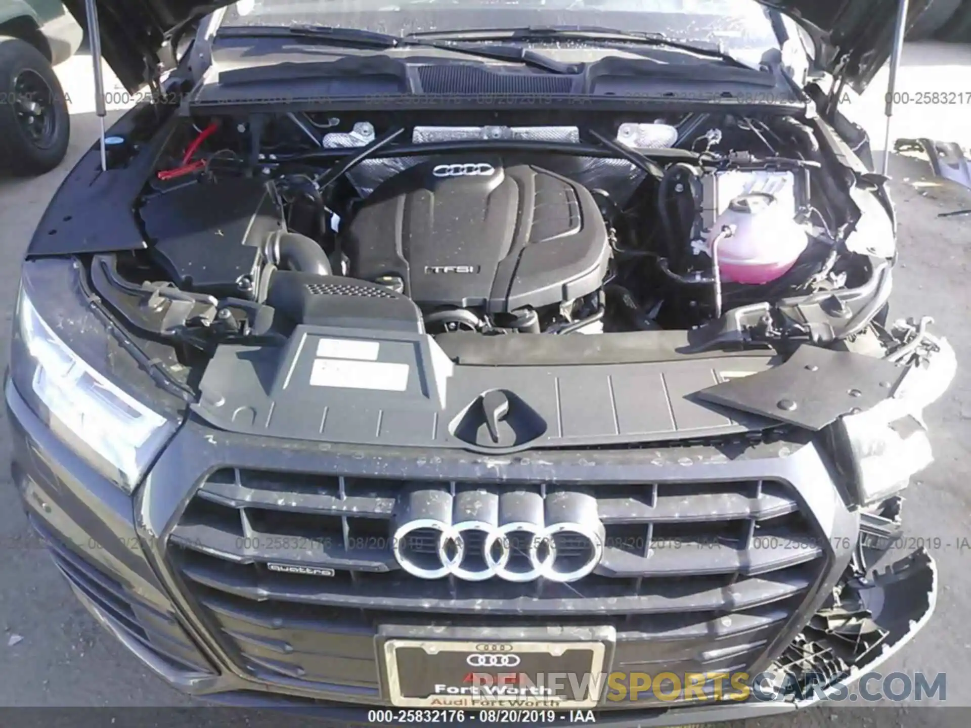 10 Photograph of a damaged car WA1BNAFY3K2086077 AUDI Q5 2019