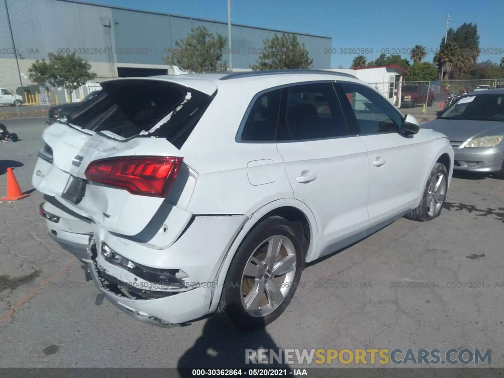 4 Фотография поврежденного автомобиля WA1BNAFY3K2094776 AUDI Q5 2019