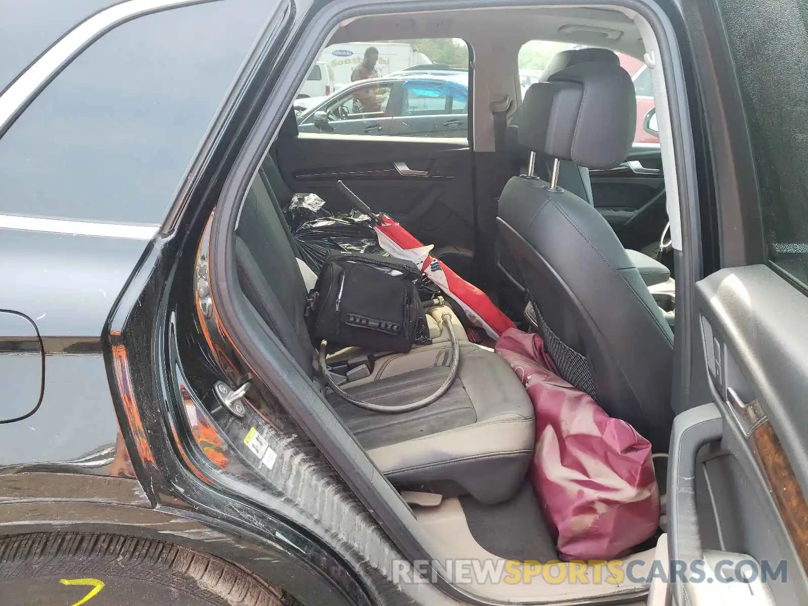 6 Photograph of a damaged car WA1BNAFY3K2098553 AUDI Q5 2019