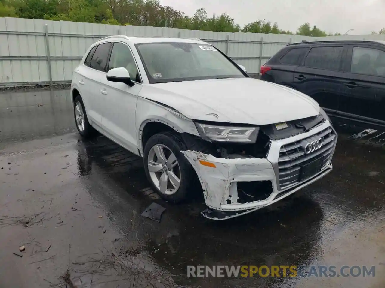 1 Photograph of a damaged car WA1BNAFY3K2125752 AUDI Q5 2019