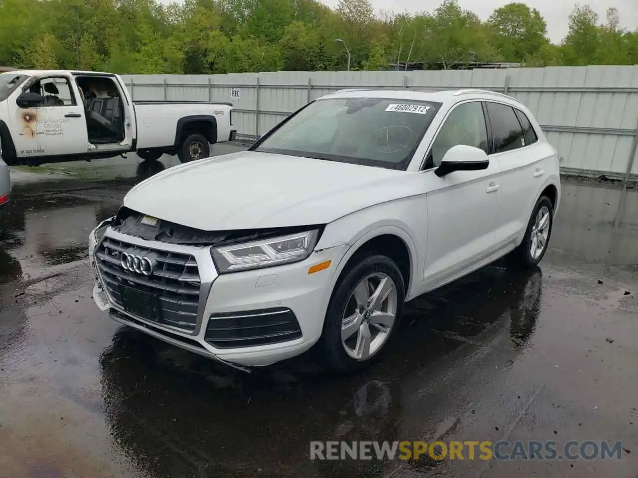 2 Photograph of a damaged car WA1BNAFY3K2125752 AUDI Q5 2019