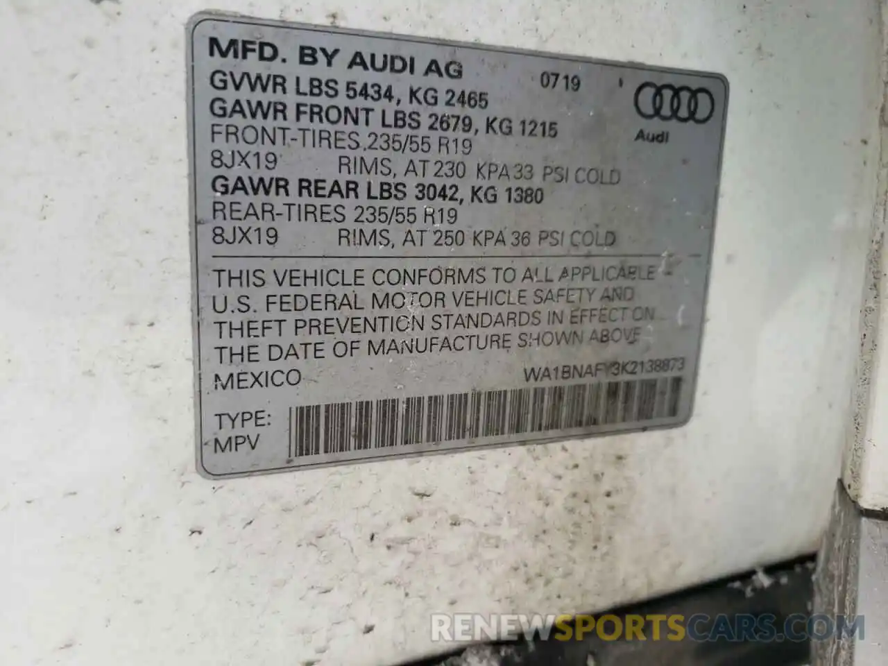 10 Photograph of a damaged car WA1BNAFY3K2138873 AUDI Q5 2019