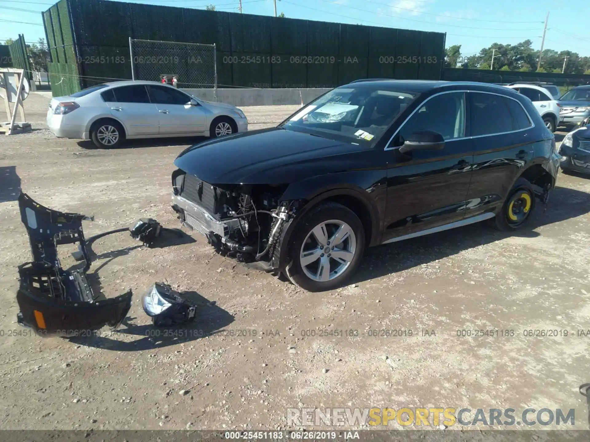 2 Фотография поврежденного автомобиля WA1BNAFY4K2017446 AUDI Q5 2019