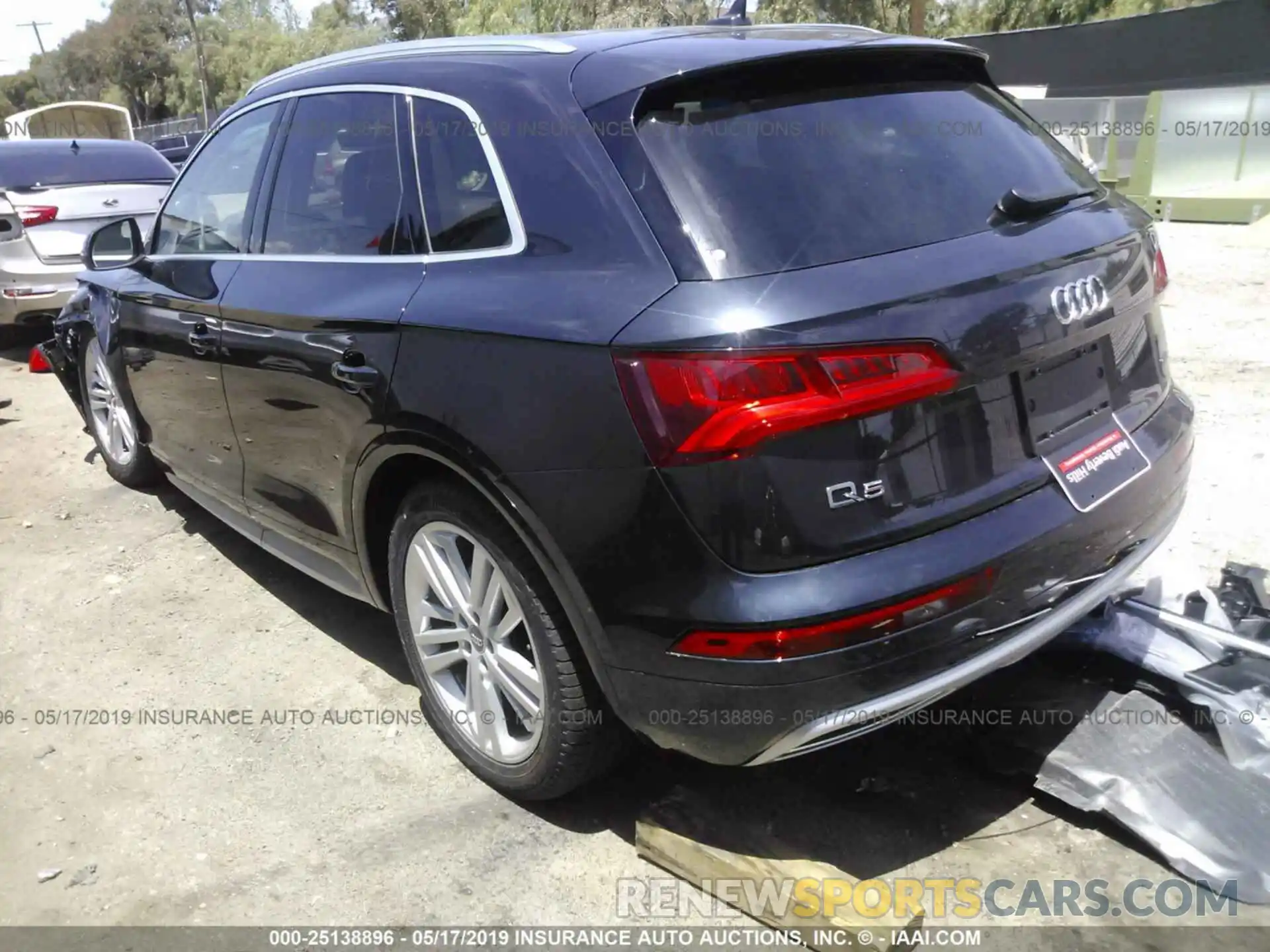 3 Фотография поврежденного автомобиля WA1BNAFY4K2029337 AUDI Q5 2019