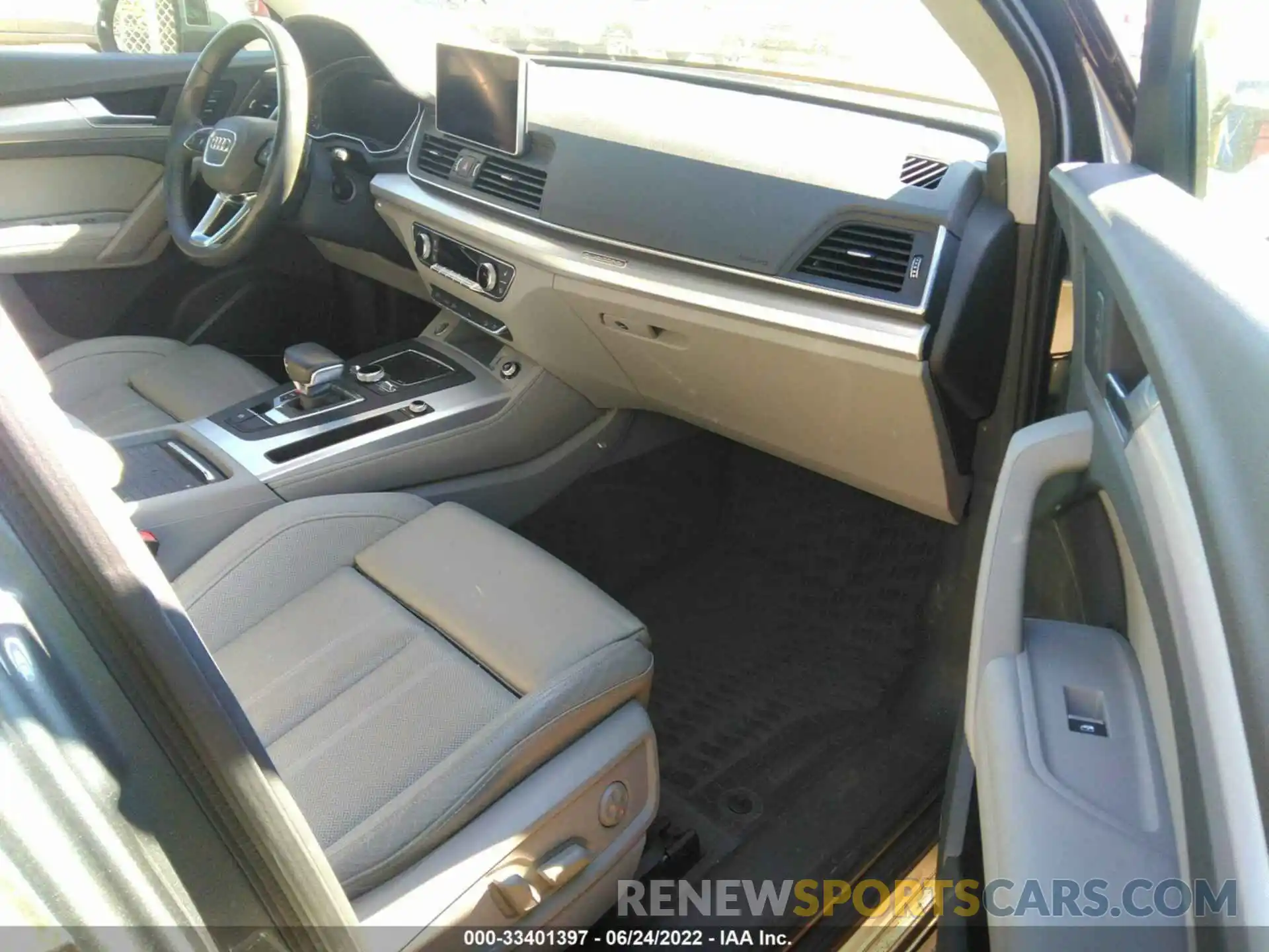 5 Photograph of a damaged car WA1BNAFY4K2033789 AUDI Q5 2019