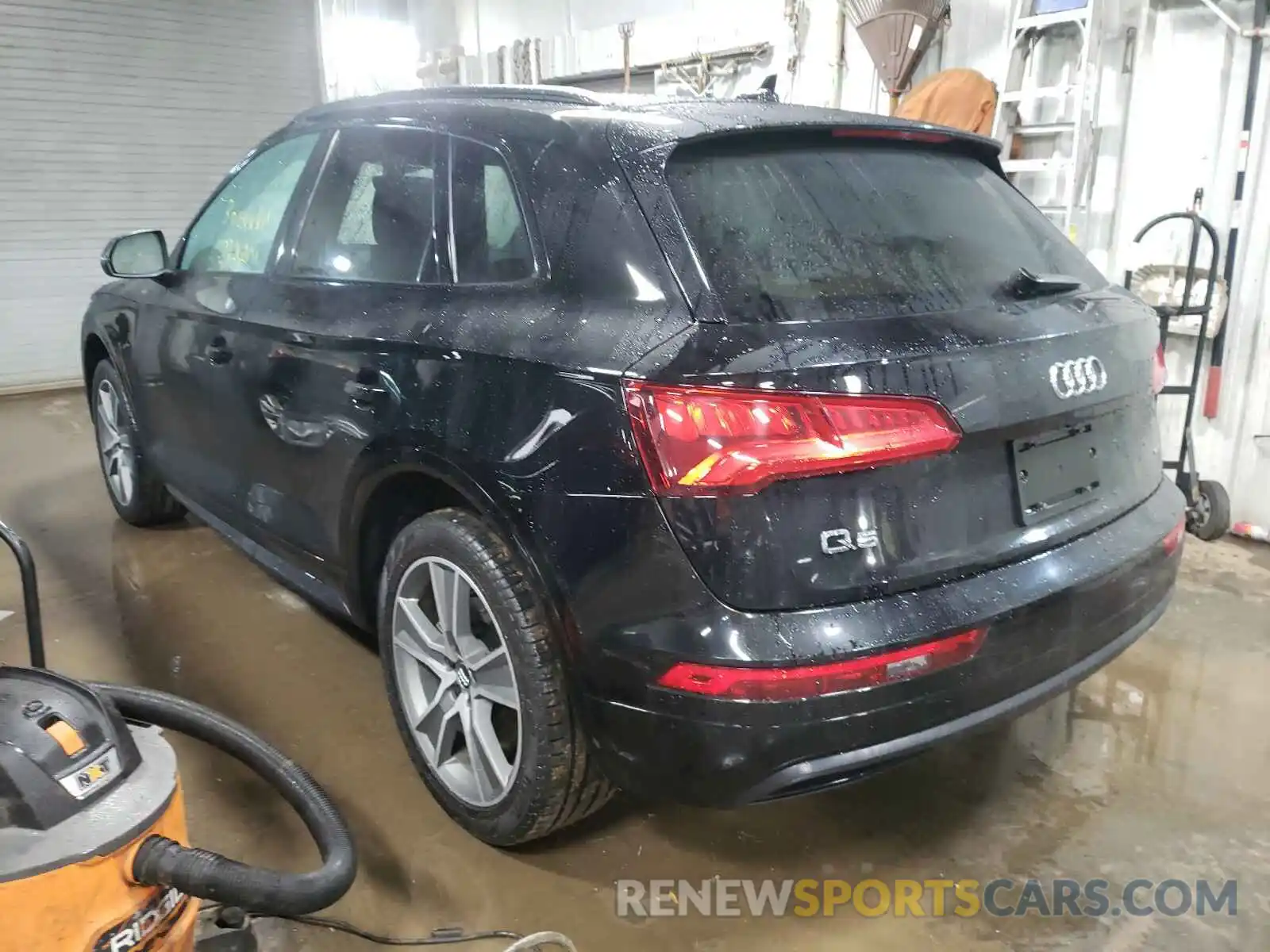 3 Фотография поврежденного автомобиля WA1BNAFY4K2044985 AUDI Q5 2019