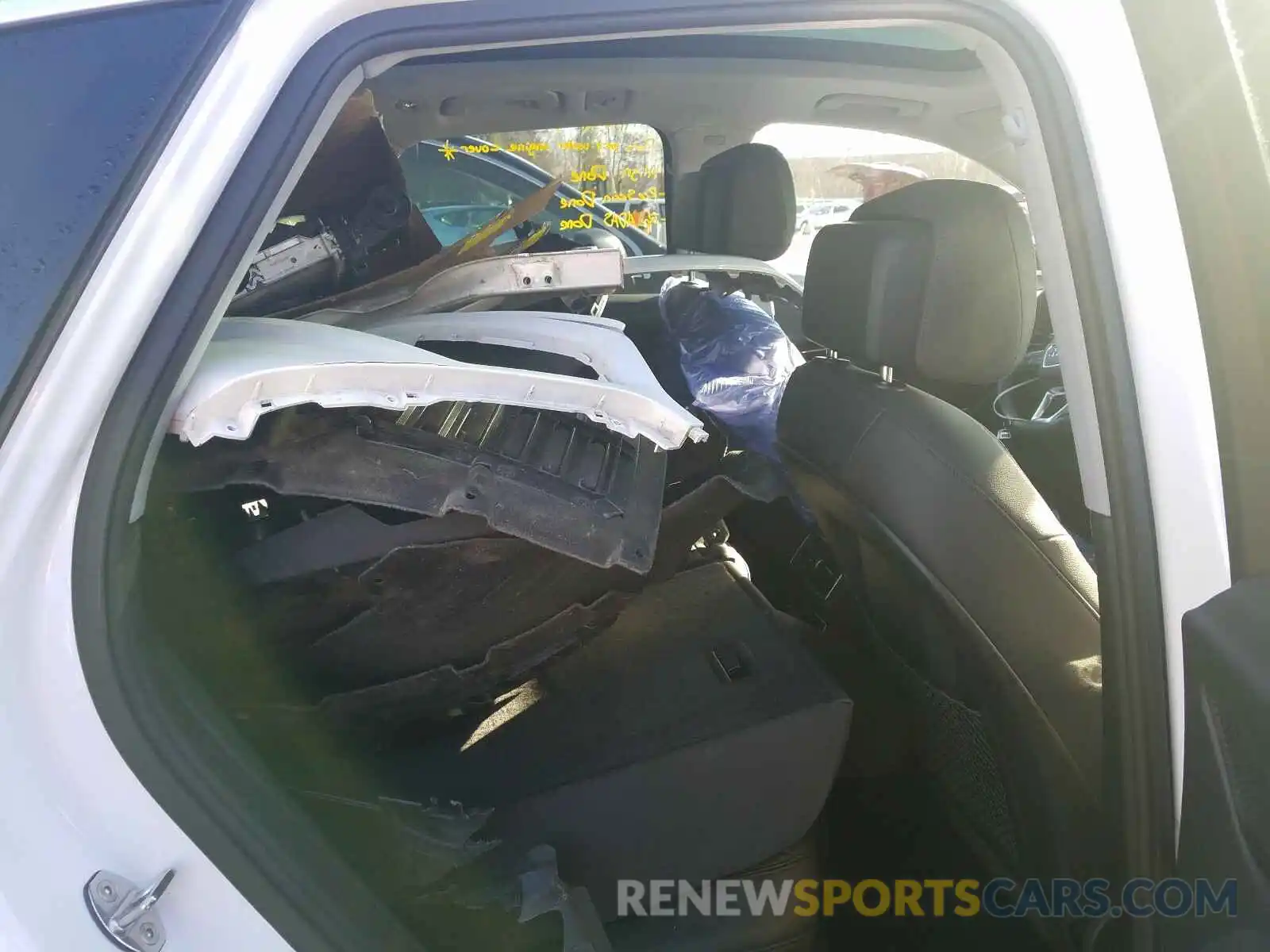 6 Photograph of a damaged car WA1BNAFY4K2047756 AUDI Q5 2019