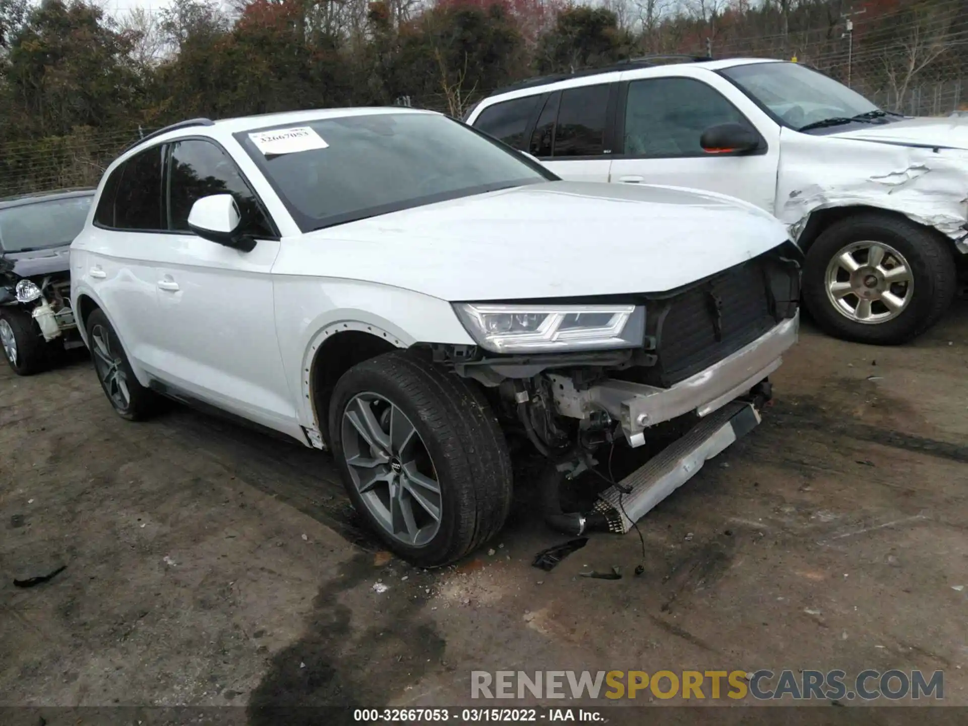 1 Photograph of a damaged car WA1BNAFY4K2086850 AUDI Q5 2019