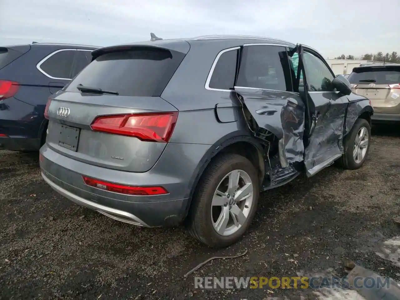 4 Photograph of a damaged car WA1BNAFY4K2087464 AUDI Q5 2019