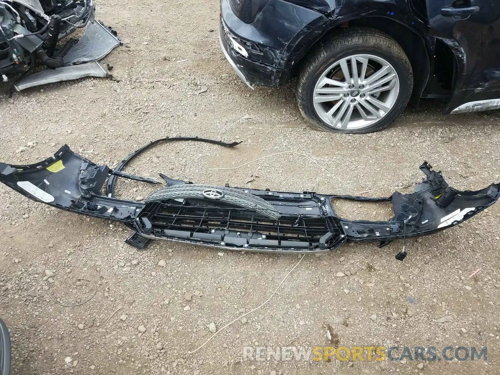 9 Photograph of a damaged car WA1BNAFY4K2088968 AUDI Q5 2019