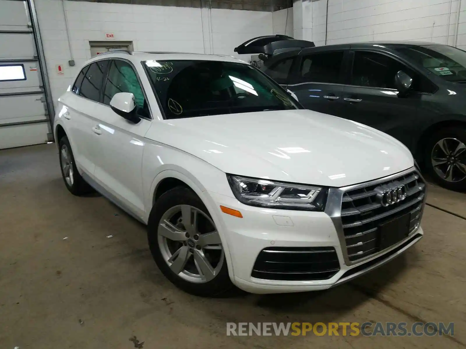 1 Фотография поврежденного автомобиля WA1BNAFY4K2094334 AUDI Q5 2019