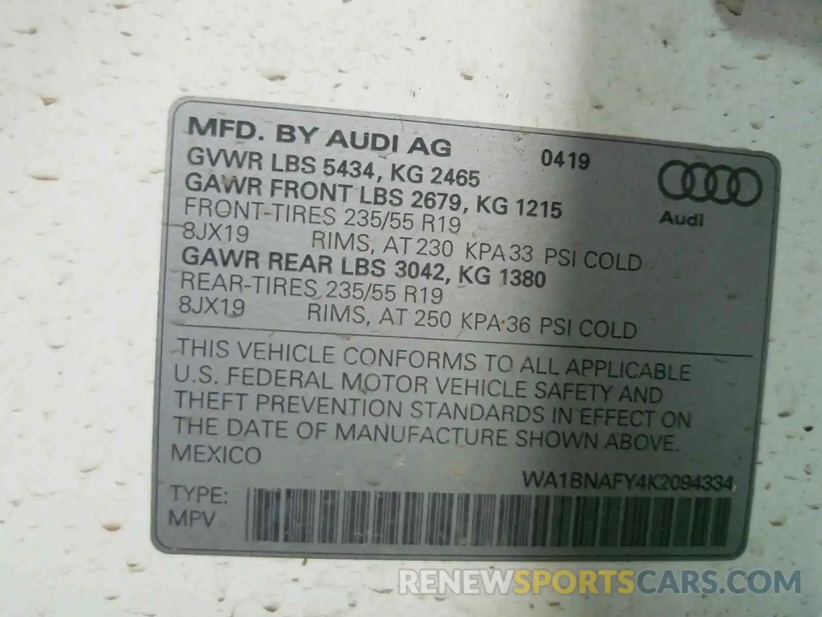 10 Photograph of a damaged car WA1BNAFY4K2094334 AUDI Q5 2019