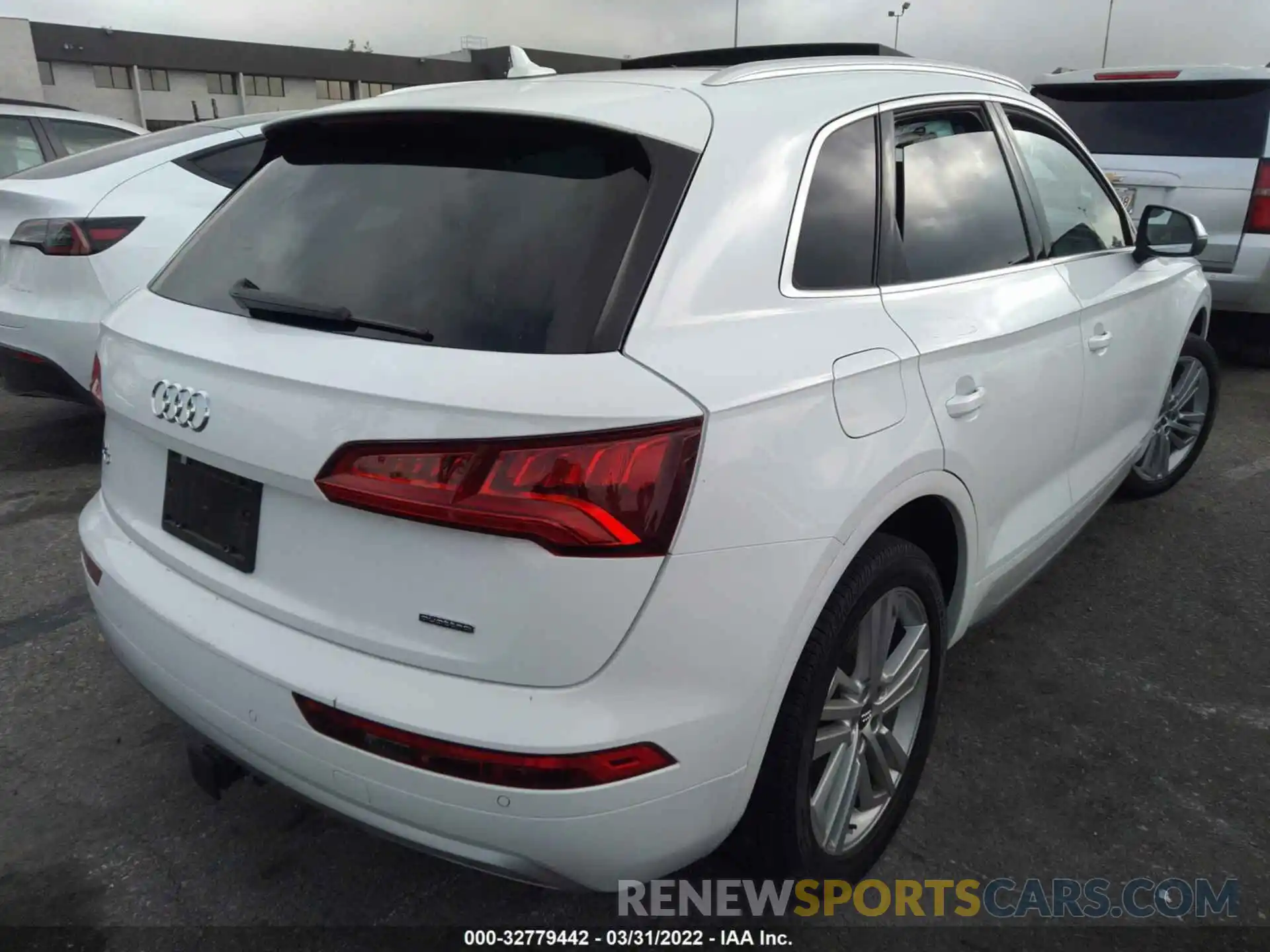 4 Фотография поврежденного автомобиля WA1BNAFY4K2095323 AUDI Q5 2019