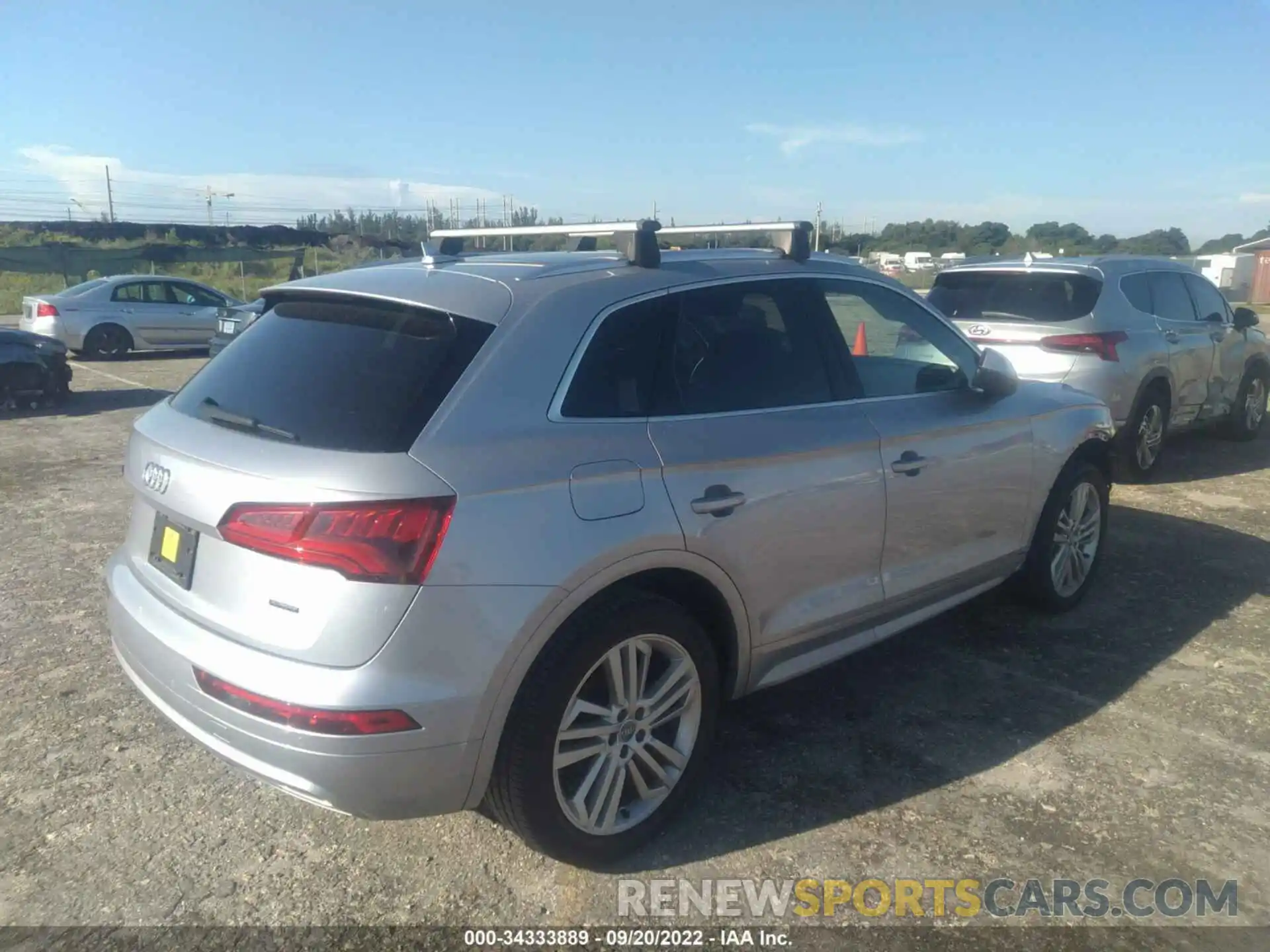 4 Фотография поврежденного автомобиля WA1BNAFY4K2100682 AUDI Q5 2019