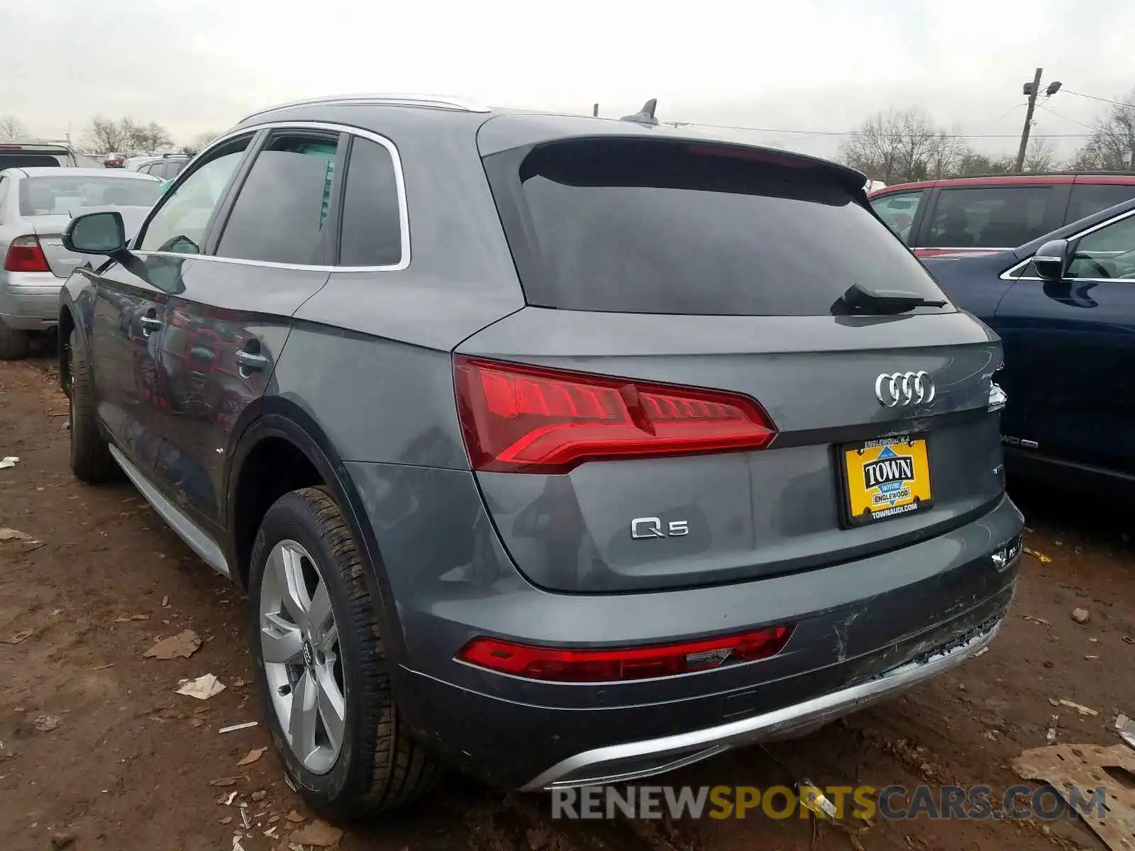 3 Photograph of a damaged car WA1BNAFY4K2103274 AUDI Q5 2019