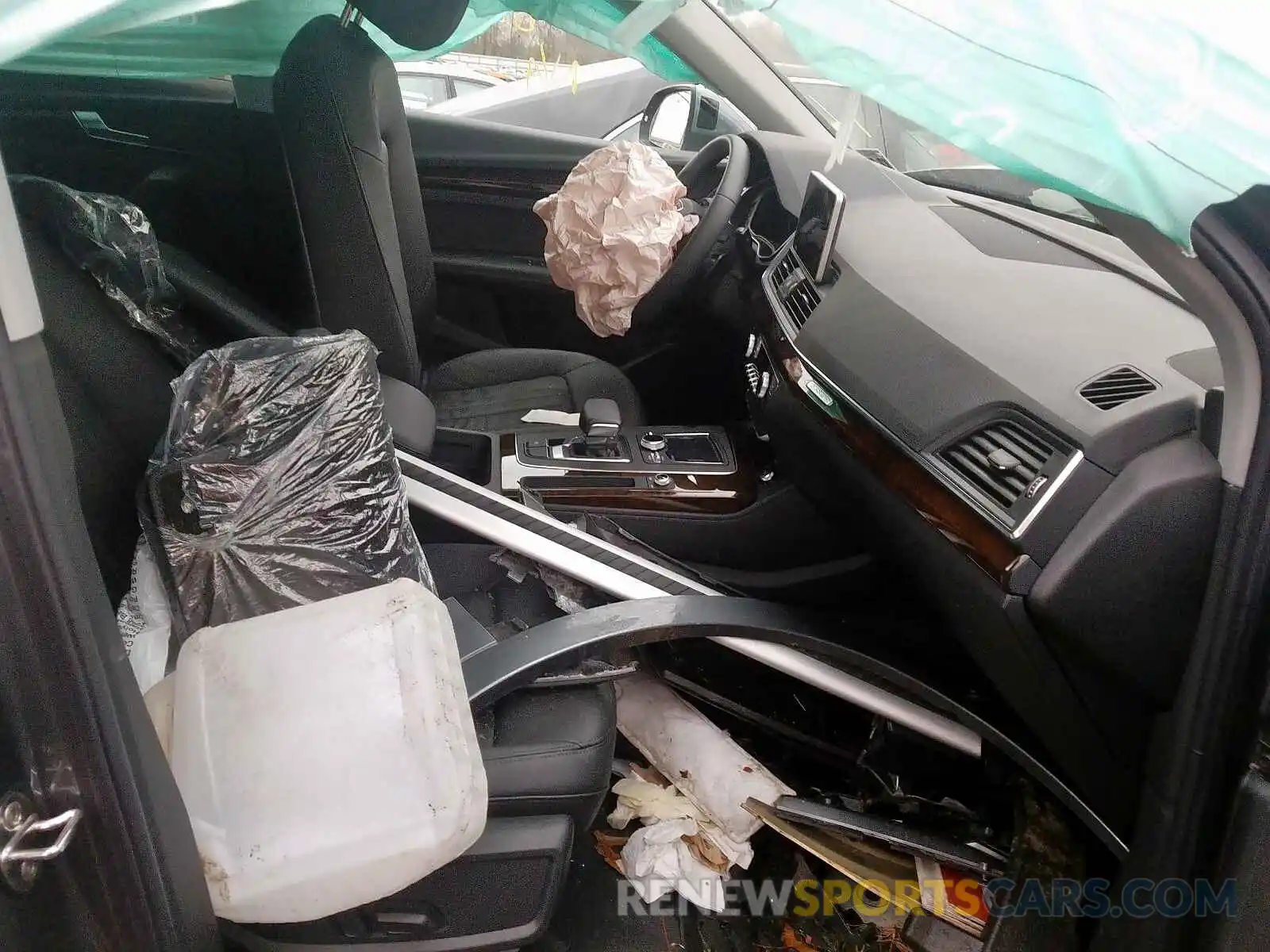 5 Photograph of a damaged car WA1BNAFY4K2103274 AUDI Q5 2019