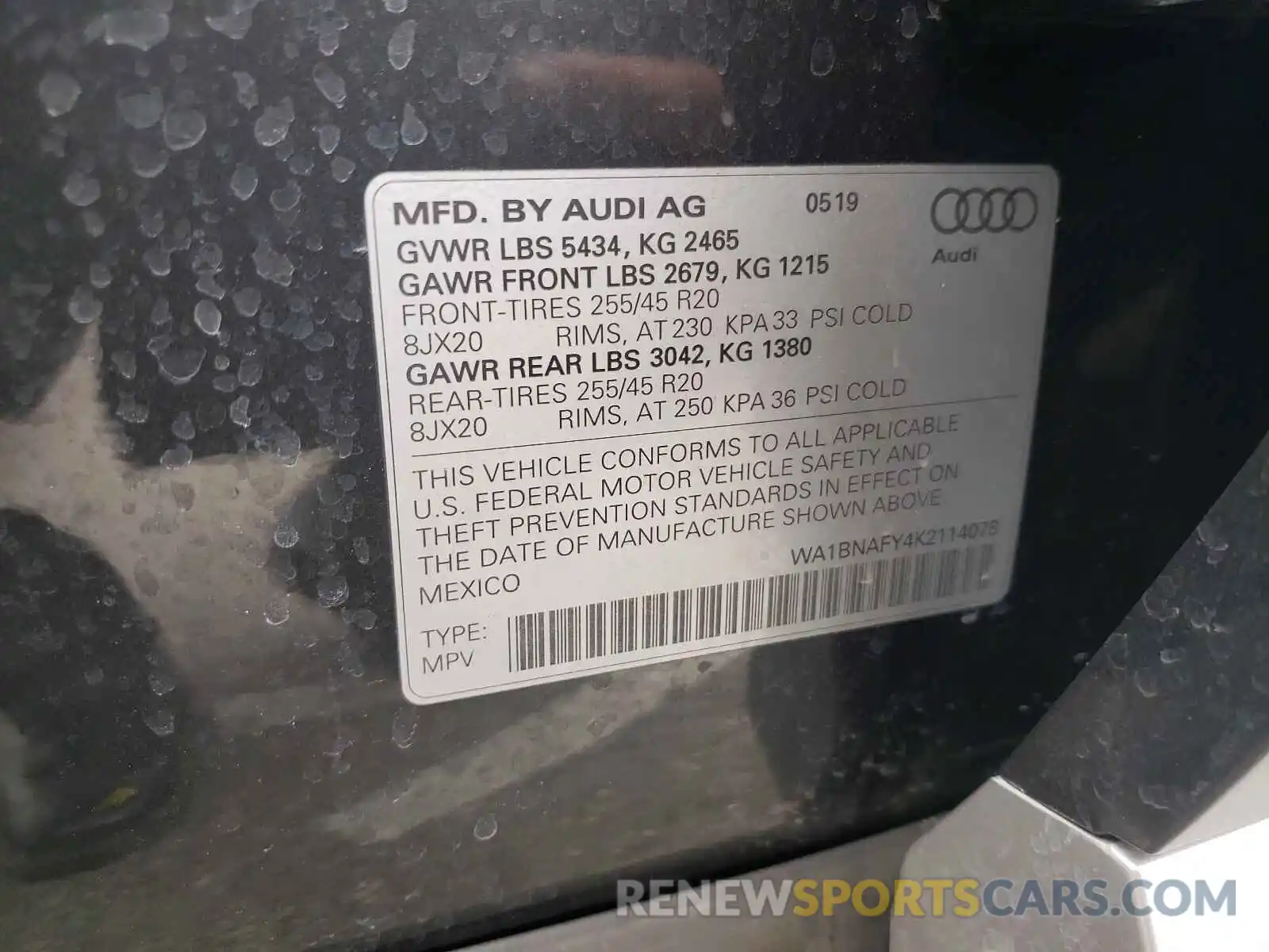 10 Photograph of a damaged car WA1BNAFY4K2114078 AUDI Q5 2019