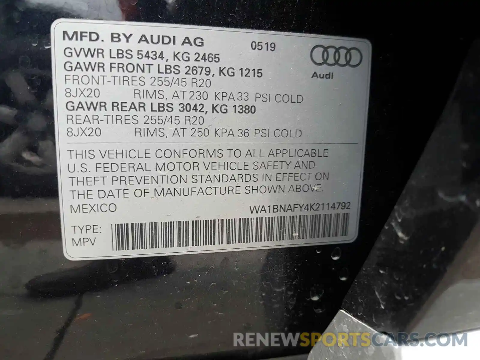 10 Photograph of a damaged car WA1BNAFY4K2114792 AUDI Q5 2019