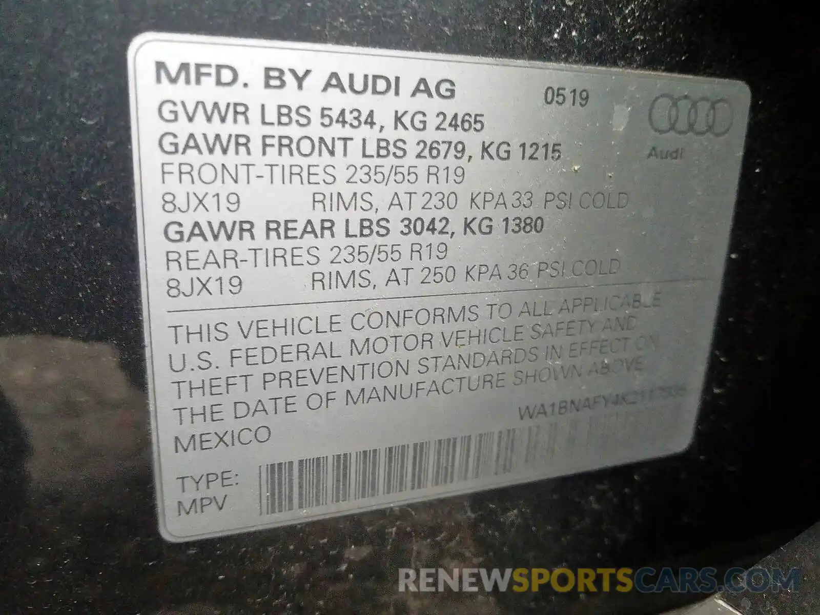 10 Photograph of a damaged car WA1BNAFY4K2117935 AUDI Q5 2019