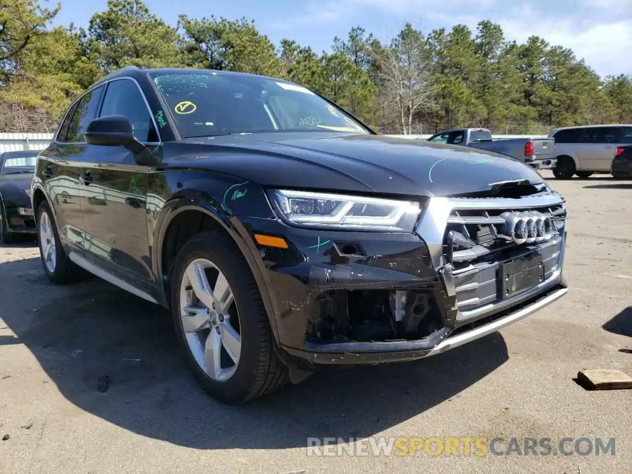 1 Photograph of a damaged car WA1BNAFY4K2121564 AUDI Q5 2019