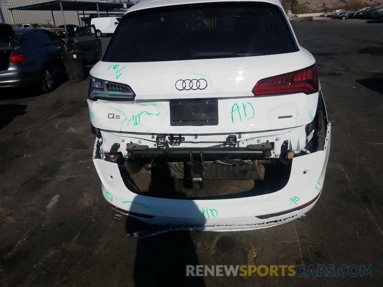 9 Photograph of a damaged car WA1BNAFY4K2123394 AUDI Q5 2019