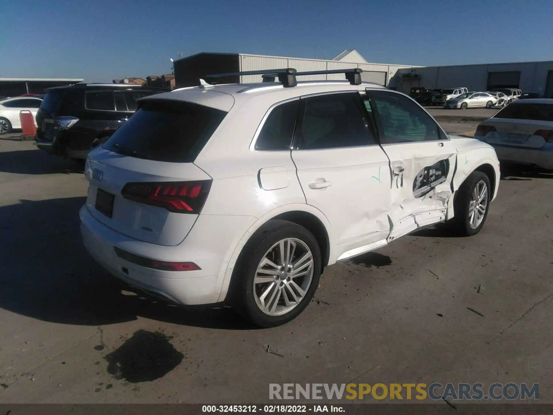 4 Фотография поврежденного автомобиля WA1BNAFY4K2128868 AUDI Q5 2019