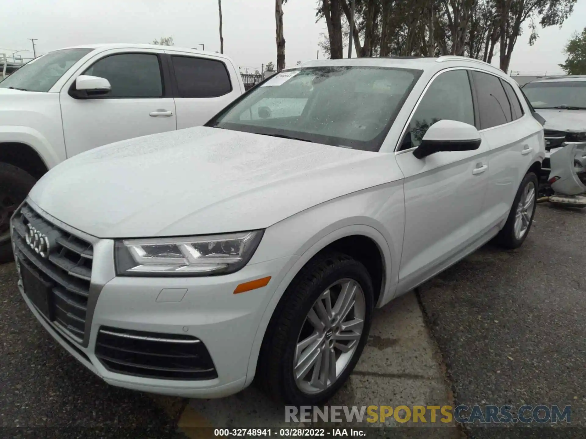 2 Photograph of a damaged car WA1BNAFY5K2025801 AUDI Q5 2019