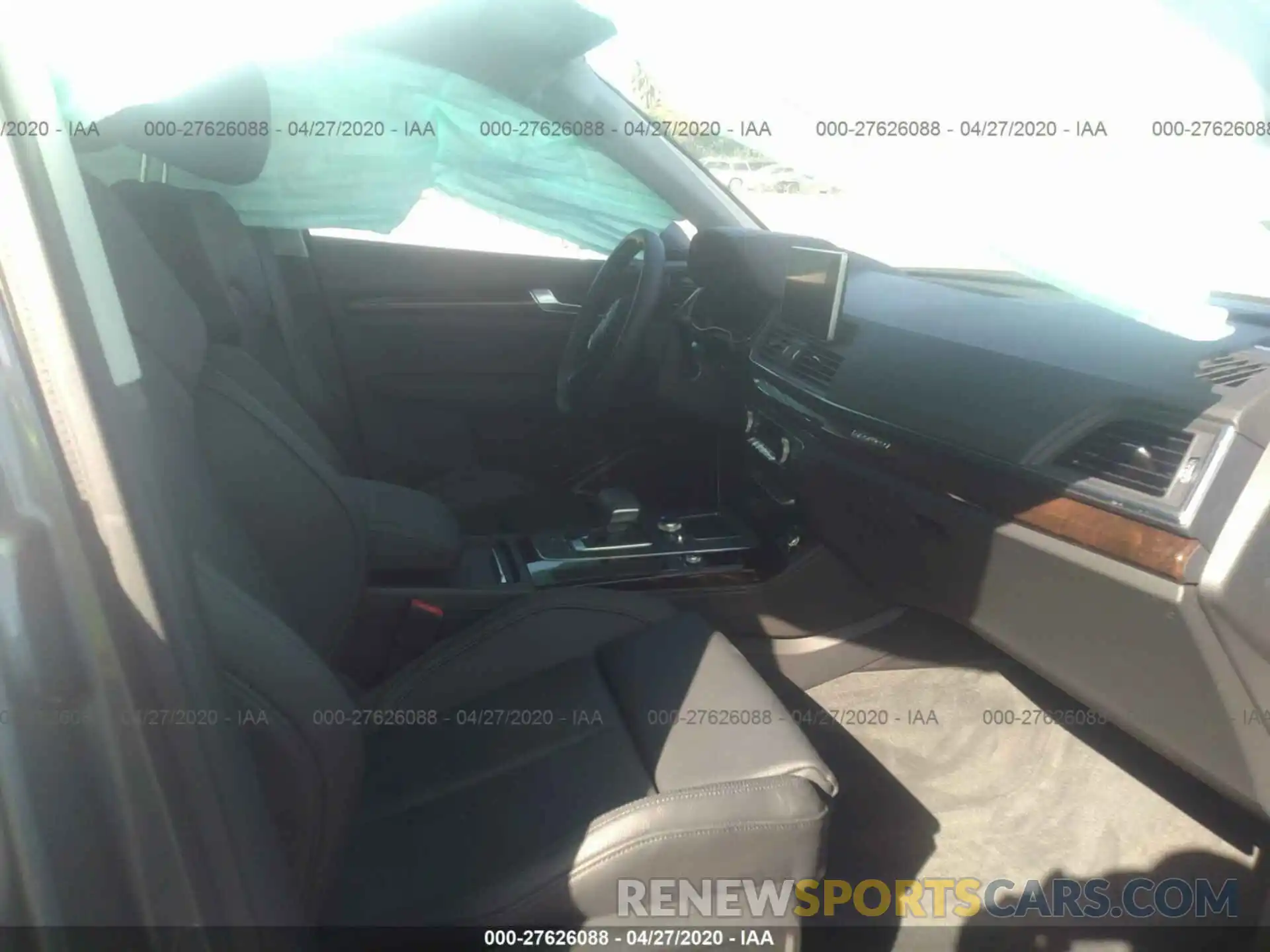 5 Photograph of a damaged car WA1BNAFY5K2064825 AUDI Q5 2019