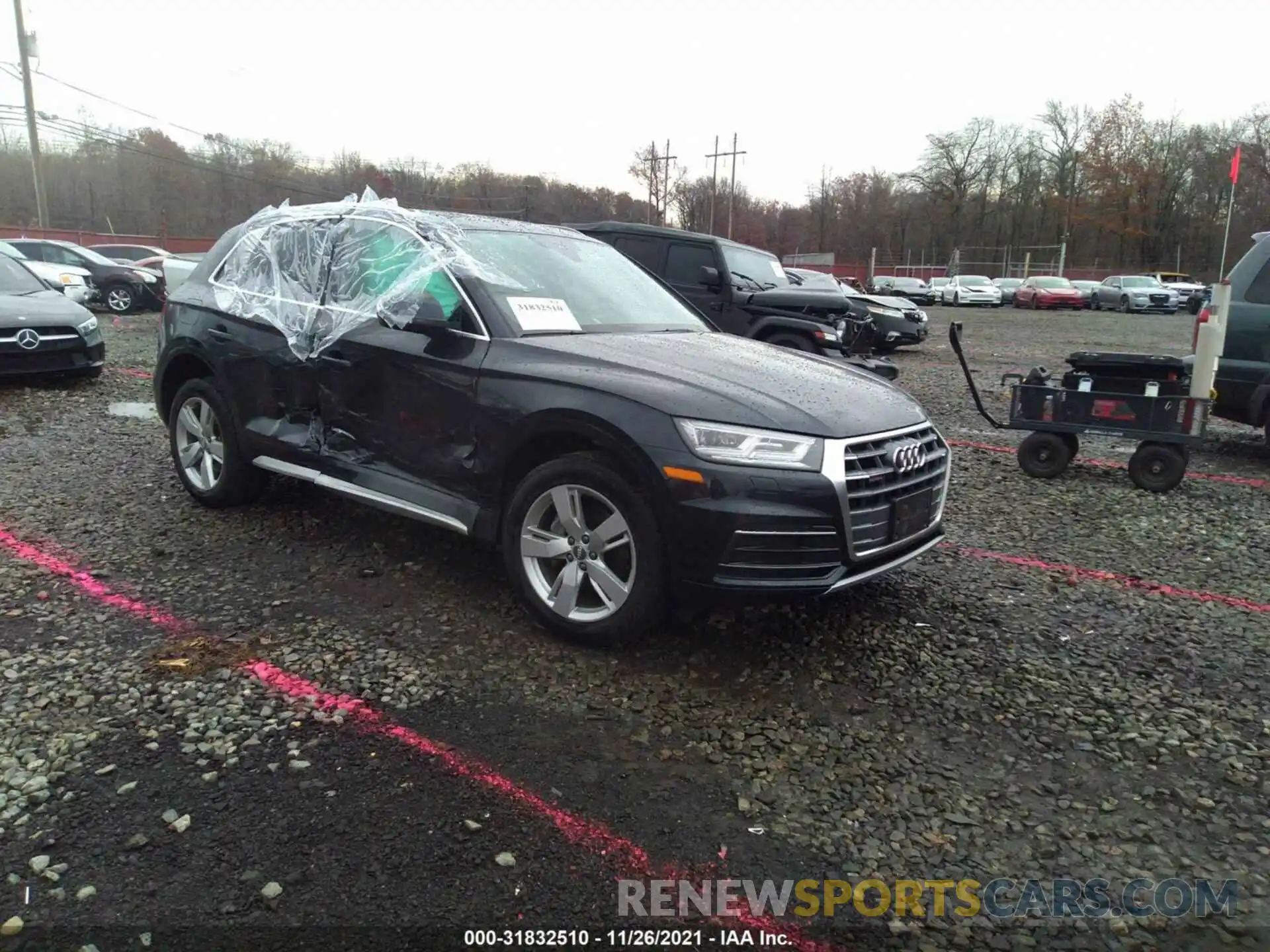 1 Photograph of a damaged car WA1BNAFY5K2079177 AUDI Q5 2019