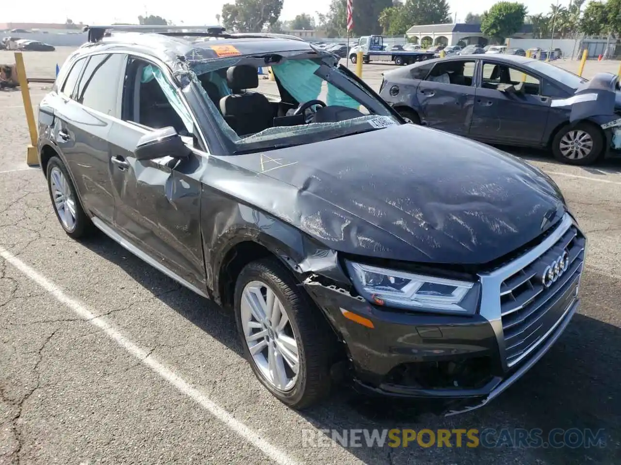 1 Photograph of a damaged car WA1BNAFY5K2098361 AUDI Q5 2019