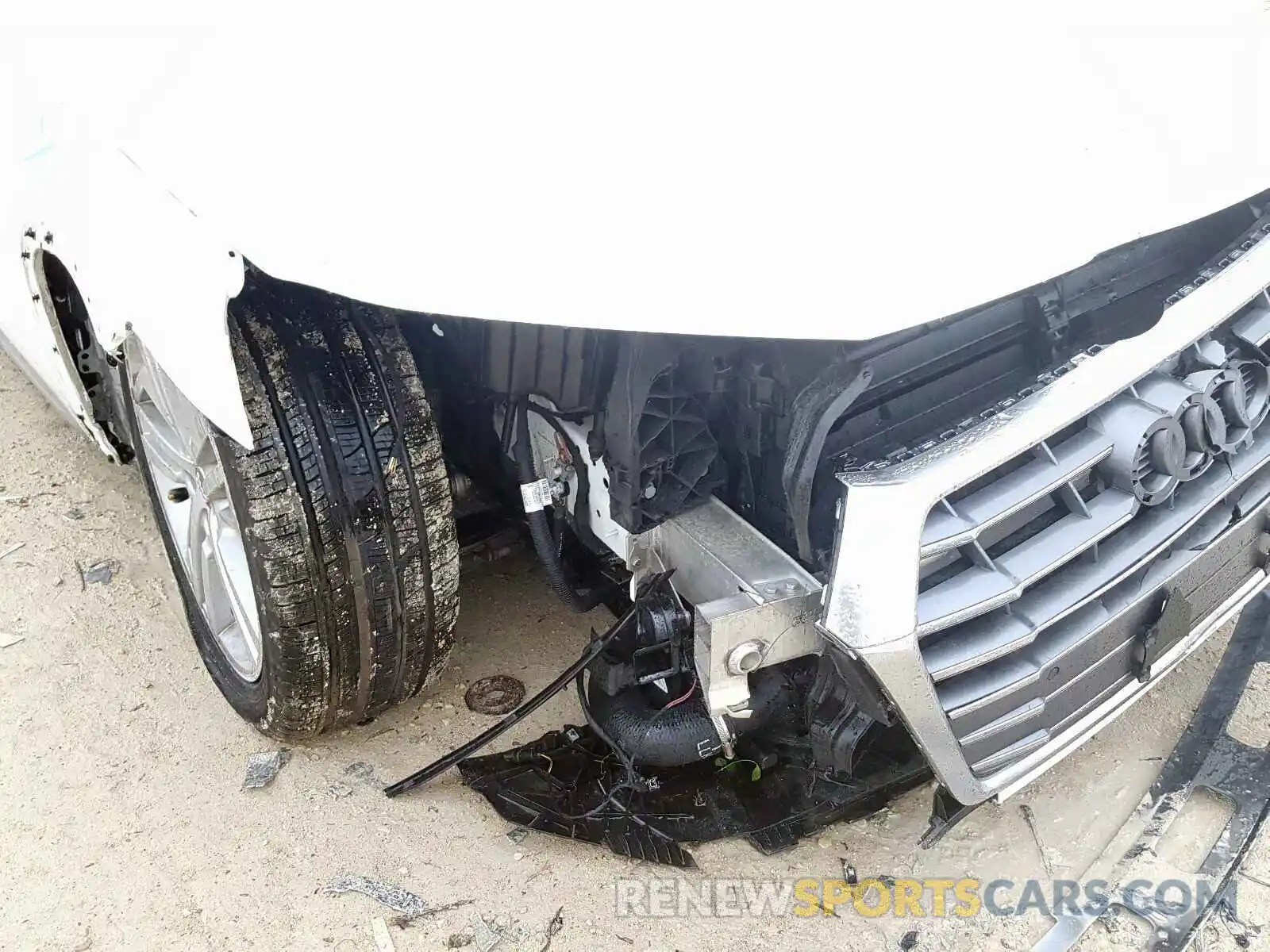 9 Фотография поврежденного автомобиля WA1BNAFY5K2113554 AUDI Q5 2019