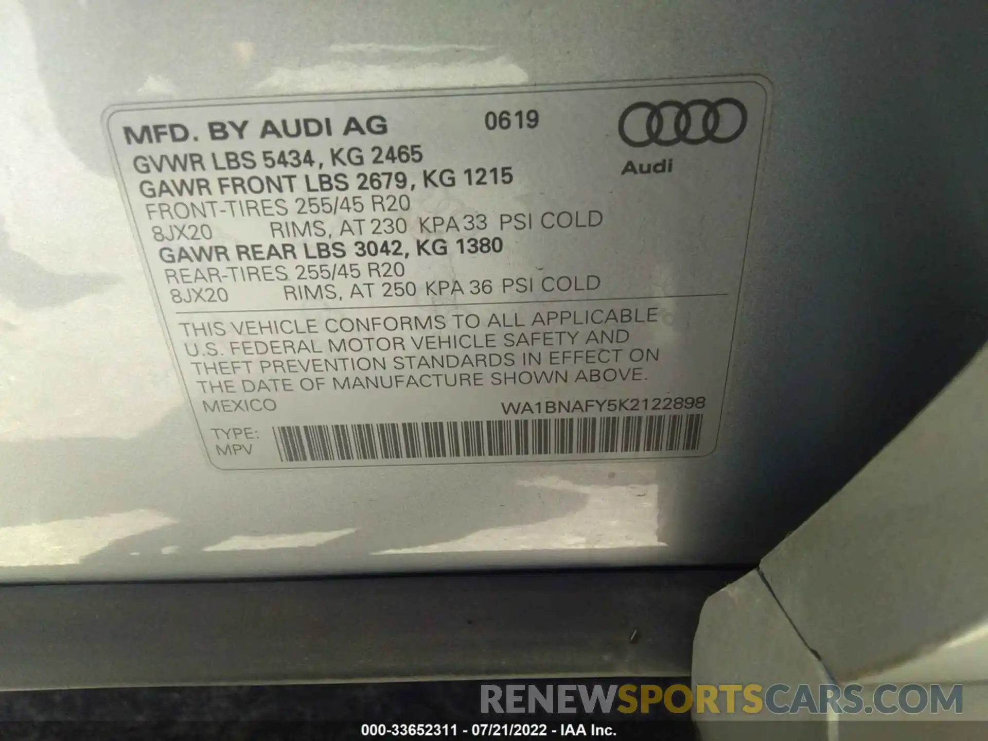 9 Photograph of a damaged car WA1BNAFY5K2122898 AUDI Q5 2019