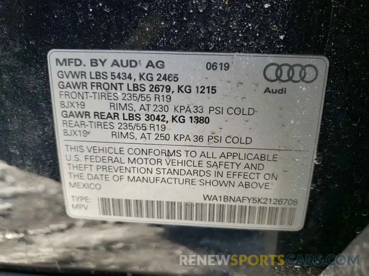 10 Photograph of a damaged car WA1BNAFY5K2126708 AUDI Q5 2019