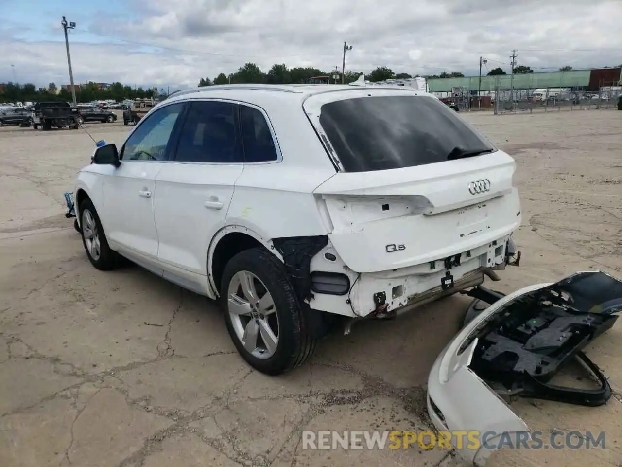 3 Photograph of a damaged car WA1BNAFY5K2140138 AUDI Q5 2019